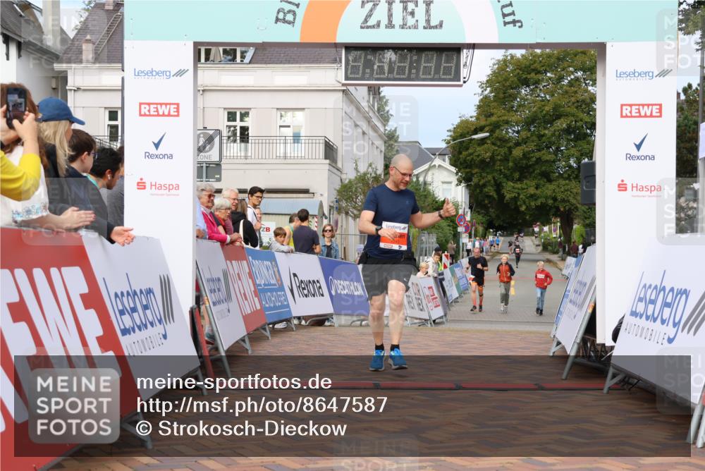 31.08.2025 - 21. Blankeneser Heldenlauf Strokosch-Dieckow http://msf.ph/oto/8647587 31.08.2025 09:49:07 Ziel 1045 meine-sportfotos.de