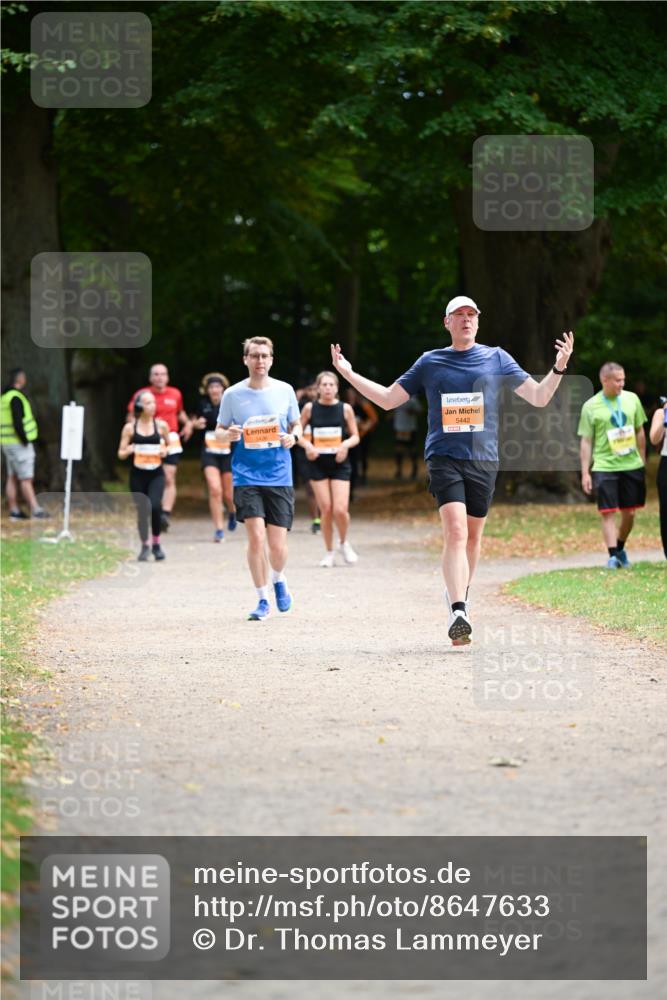 31.08.2025 - 21. Blankeneser Heldenlauf Dr. Thomas Lammeyer http://msf.ph/oto/8647633 31.08.2025 11:22:26 Laufen 5442 meine-sportfotos.de