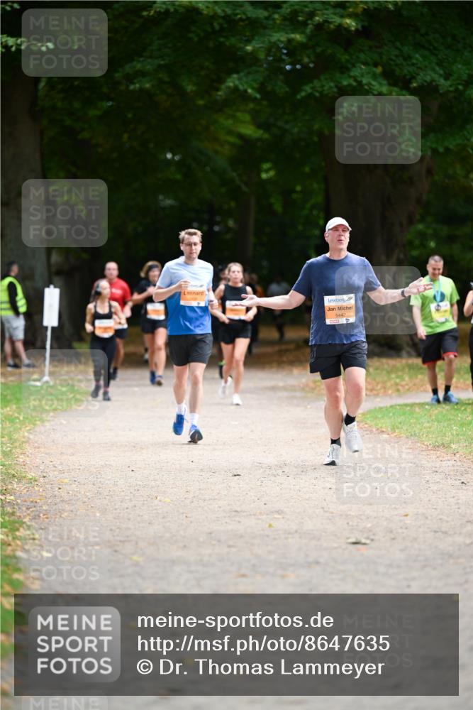 31.08.2025 - 21. Blankeneser Heldenlauf Dr. Thomas Lammeyer http://msf.ph/oto/8647635 31.08.2025 11:22:26 Laufen 5442 meine-sportfotos.de