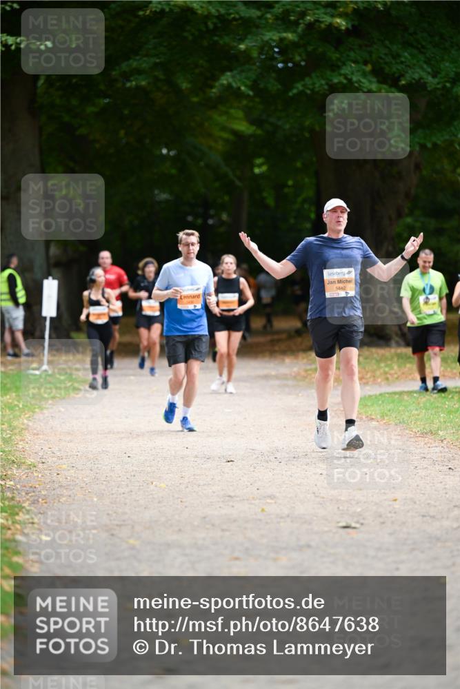 31.08.2025 - 21. Blankeneser Heldenlauf Dr. Thomas Lammeyer http://msf.ph/oto/8647638 31.08.2025 11:22:26 Laufen 5442 meine-sportfotos.de