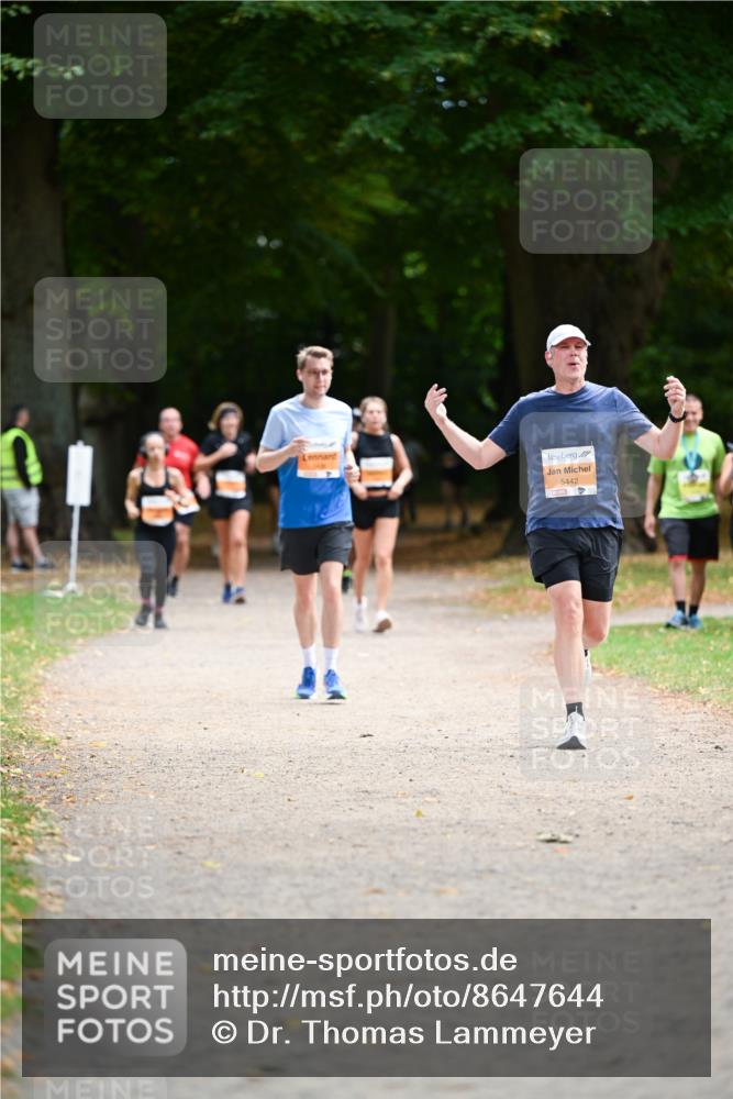 31.08.2025 - 21. Blankeneser Heldenlauf Dr. Thomas Lammeyer http://msf.ph/oto/8647644 31.08.2025 11:22:27 Laufen 5442 meine-sportfotos.de