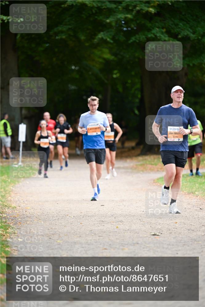 31.08.2025 - 21. Blankeneser Heldenlauf Dr. Thomas Lammeyer http://msf.ph/oto/8647651 31.08.2025 11:22:27 Laufen 5442 meine-sportfotos.de
