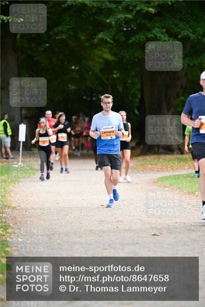 31.08.2025 - 21. Blankeneser Heldenlauf Dr. Thomas Lammeyer http://msf.ph/oto/8647658 31.08.2025 11:22:28 Laufen 5436 meine-sportfotos.de