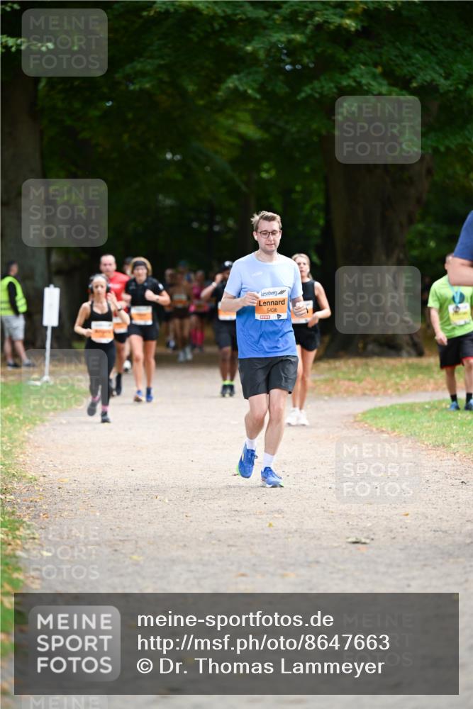 31.08.2025 - 21. Blankeneser Heldenlauf Dr. Thomas Lammeyer http://msf.ph/oto/8647663 31.08.2025 11:22:28 Laufen 5436 meine-sportfotos.de