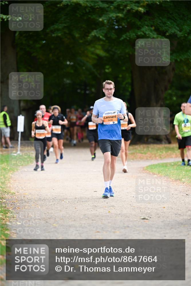 31.08.2025 - 21. Blankeneser Heldenlauf Dr. Thomas Lammeyer http://msf.ph/oto/8647664 31.08.2025 11:22:28 Laufen 5436 meine-sportfotos.de