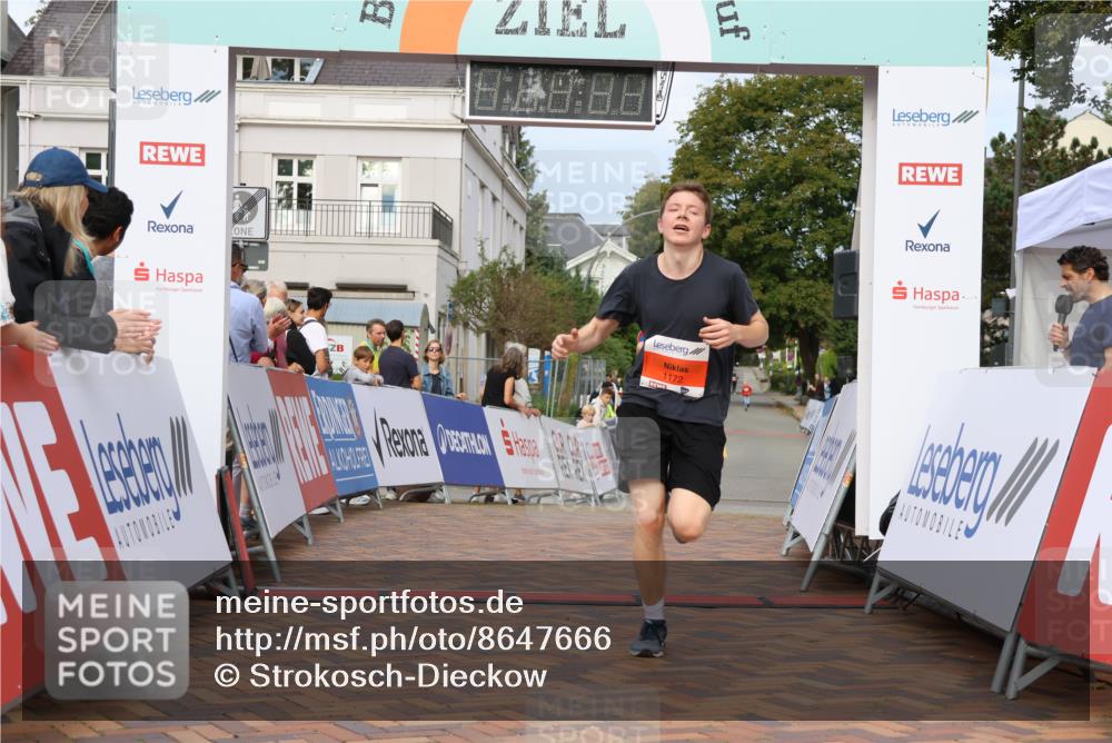 31.08.2025 - 21. Blankeneser Heldenlauf Strokosch-Dieckow http://msf.ph/oto/8647666 31.08.2025 09:48:51 Ziel 1171, 1128, 1172, 1129, 1077 meine-sportfotos.de