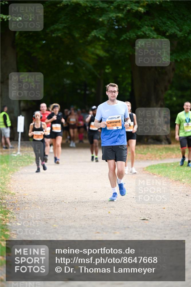 31.08.2025 - 21. Blankeneser Heldenlauf Dr. Thomas Lammeyer http://msf.ph/oto/8647668 31.08.2025 11:22:29 Laufen 5436 meine-sportfotos.de