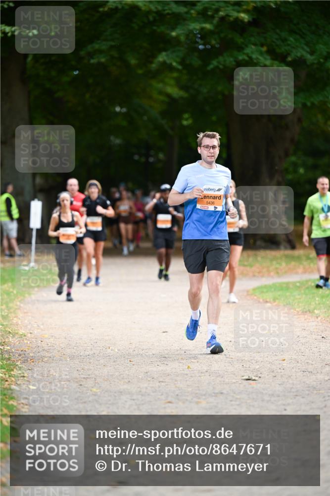 31.08.2025 - 21. Blankeneser Heldenlauf Dr. Thomas Lammeyer http://msf.ph/oto/8647671 31.08.2025 11:22:29 Laufen 5436 meine-sportfotos.de