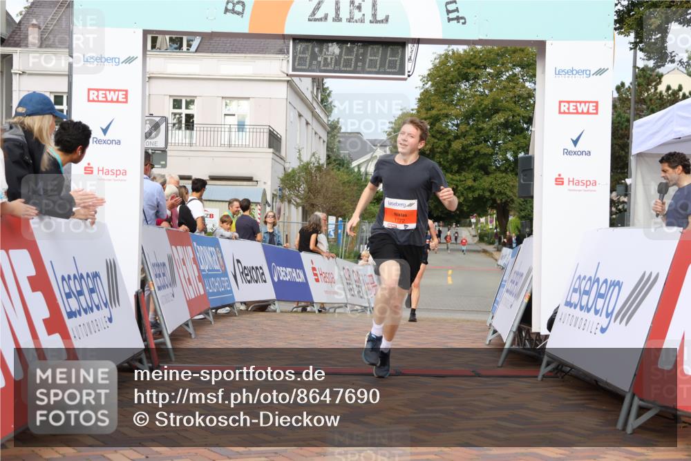 31.08.2025 - 21. Blankeneser Heldenlauf Strokosch-Dieckow http://msf.ph/oto/8647690 31.08.2025 09:48:51 Ziel 1171, 1128, 1172, 1129, 1077 meine-sportfotos.de