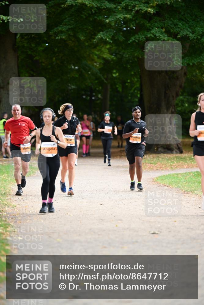 31.08.2025 - 21. Blankeneser Heldenlauf Dr. Thomas Lammeyer http://msf.ph/oto/8647712 31.08.2025 11:22:33 Laufen 5453, 5600, 5757, 5474 meine-sportfotos.de