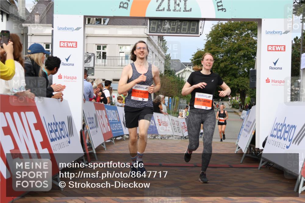 31.08.2025 - 21. Blankeneser Heldenlauf Strokosch-Dieckow http://msf.ph/oto/8647717 31.08.2025 09:48:48 Ziel 1171, 1128, 1172, 1129 meine-sportfotos.de