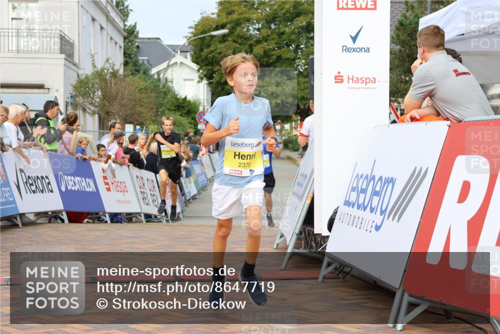 31.08.2025 - 21. Blankeneser Heldenlauf Strokosch-Dieckow http://msf.ph/oto/8647719 31.08.2025 10:18:44 Ziel 2395, 2537, 2238, 2379 meine-sportfotos.de