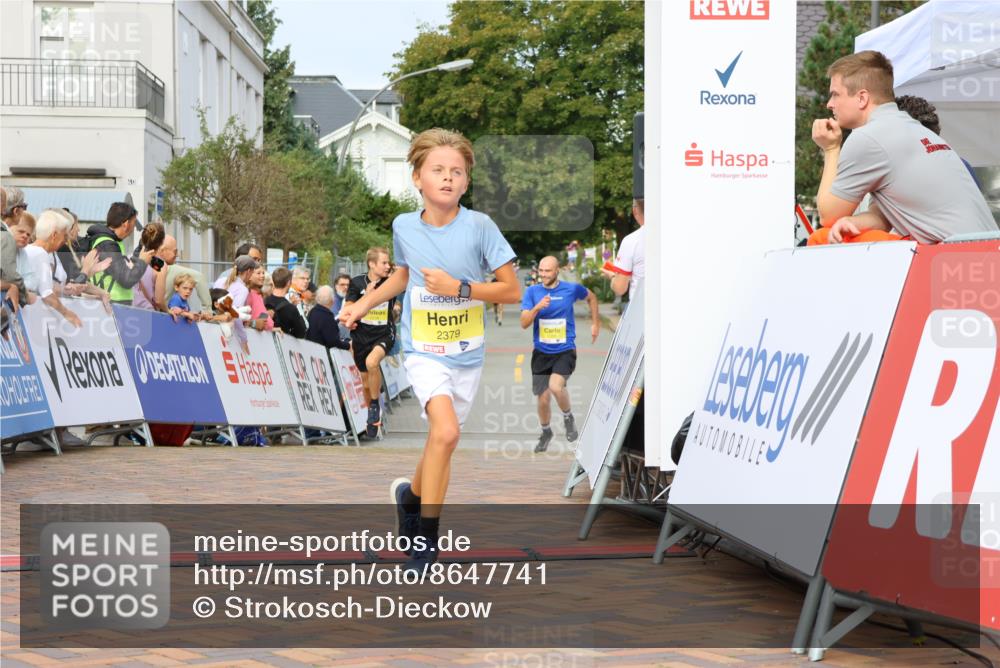 31.08.2025 - 21. Blankeneser Heldenlauf Strokosch-Dieckow http://msf.ph/oto/8647741 31.08.2025 10:18:44 Ziel 2395, 2537, 2238, 2379 meine-sportfotos.de