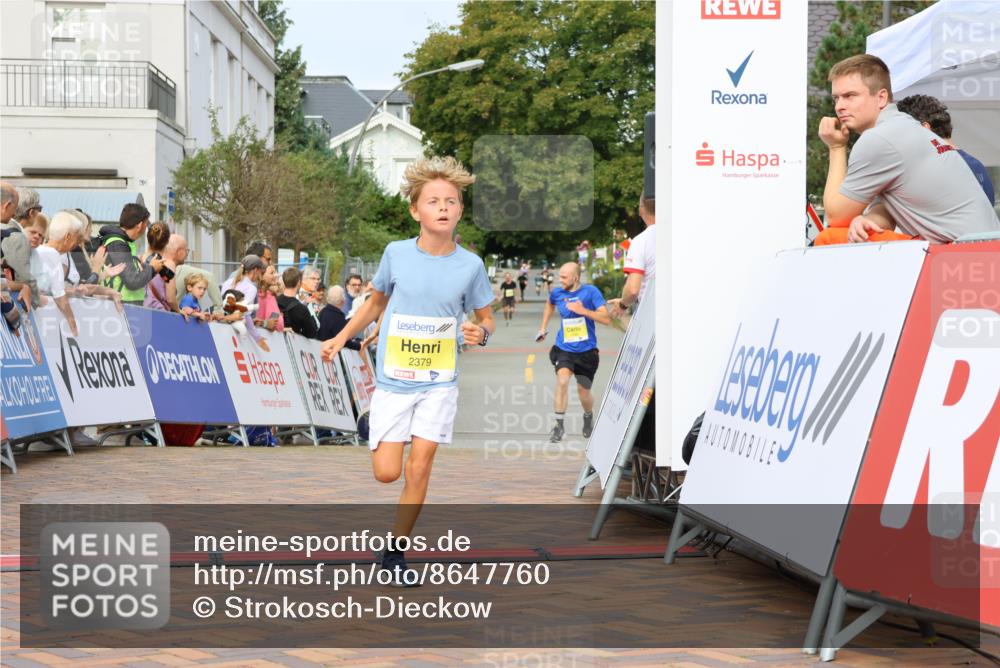 31.08.2025 - 21. Blankeneser Heldenlauf Strokosch-Dieckow http://msf.ph/oto/8647760 31.08.2025 10:18:44 Ziel 2395, 2537, 2238, 2379 meine-sportfotos.de