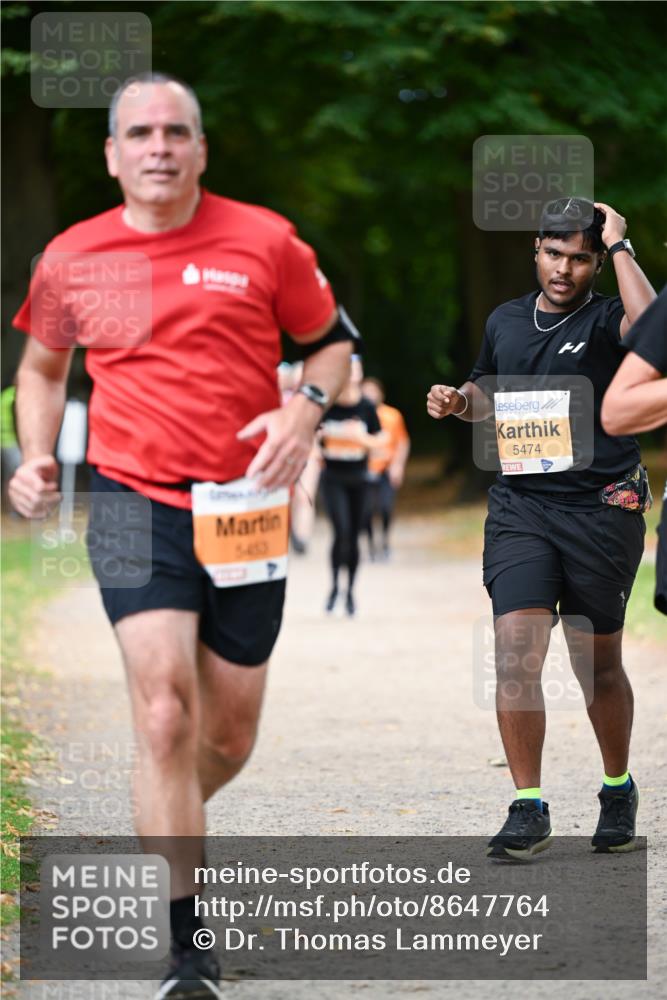 31.08.2025 - 21. Blankeneser Heldenlauf Dr. Thomas Lammeyer http://msf.ph/oto/8647764 31.08.2025 11:22:39 Laufen 5453, 5474 meine-sportfotos.de