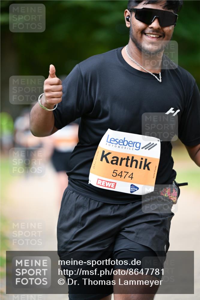 31.08.2025 - 21. Blankeneser Heldenlauf Dr. Thomas Lammeyer http://msf.ph/oto/8647781 31.08.2025 11:22:42 Laufen 5474 meine-sportfotos.de