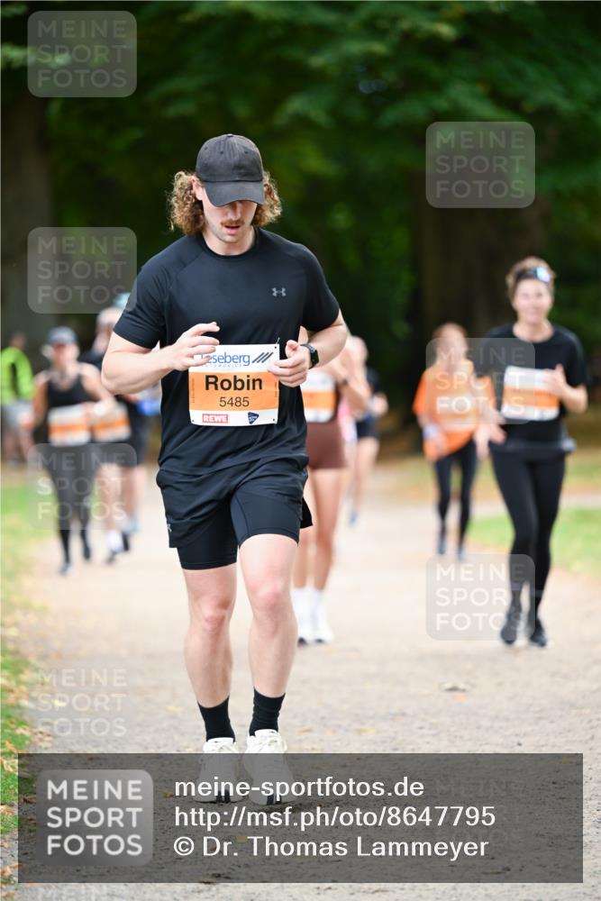 31.08.2025 - 21. Blankeneser Heldenlauf Dr. Thomas Lammeyer http://msf.ph/oto/8647795 31.08.2025 11:22:44 Laufen 5485 meine-sportfotos.de