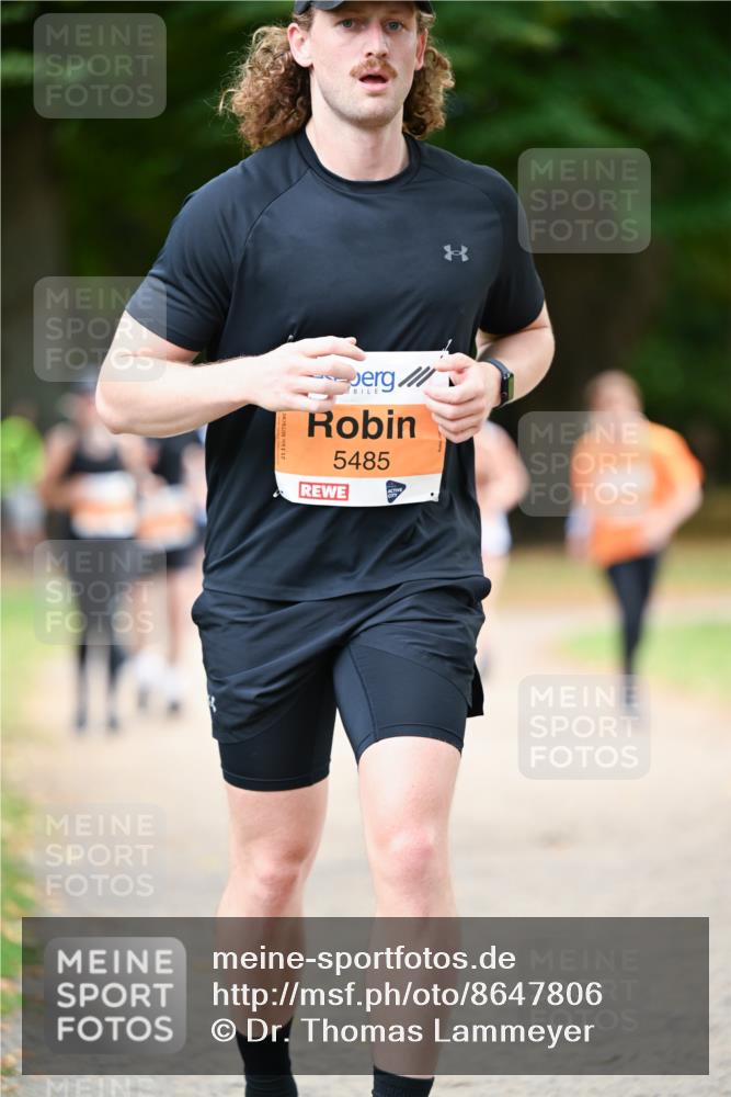 31.08.2025 - 21. Blankeneser Heldenlauf Dr. Thomas Lammeyer http://msf.ph/oto/8647806 31.08.2025 11:22:46 Laufen 5485 meine-sportfotos.de