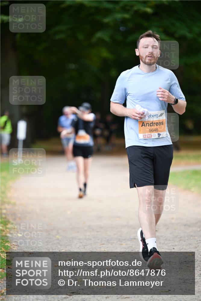 31.08.2025 - 21. Blankeneser Heldenlauf Dr. Thomas Lammeyer http://msf.ph/oto/8647876 31.08.2025 11:22:56 Laufen 5646 meine-sportfotos.de
