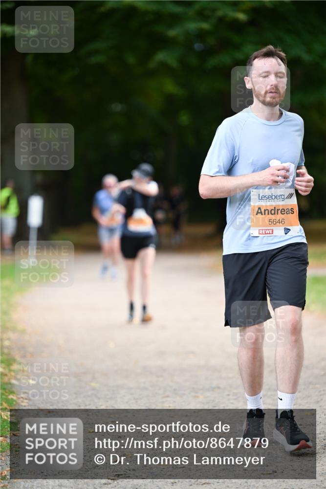 31.08.2025 - 21. Blankeneser Heldenlauf Dr. Thomas Lammeyer http://msf.ph/oto/8647879 31.08.2025 11:22:56 Laufen 5646 meine-sportfotos.de
