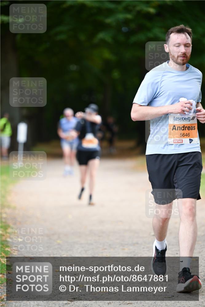 31.08.2025 - 21. Blankeneser Heldenlauf Dr. Thomas Lammeyer http://msf.ph/oto/8647881 31.08.2025 11:22:56 Laufen 5646 meine-sportfotos.de
