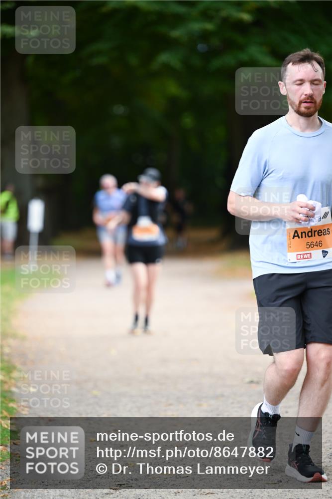 31.08.2025 - 21. Blankeneser Heldenlauf Dr. Thomas Lammeyer http://msf.ph/oto/8647882 31.08.2025 11:22:56 Laufen 5646 meine-sportfotos.de