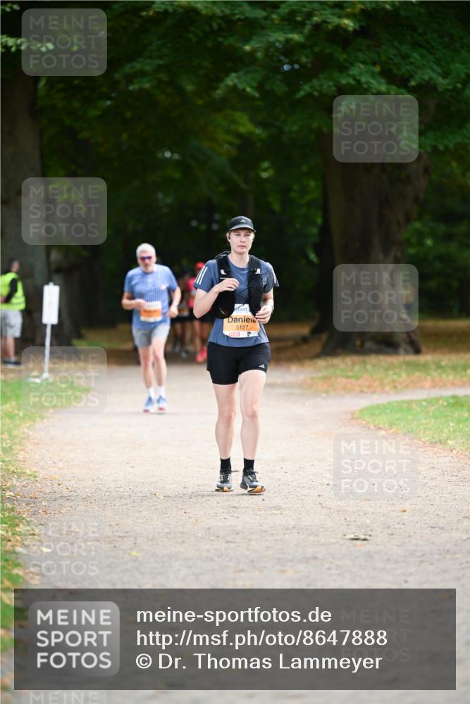31.08.2025 - 21. Blankeneser Heldenlauf Dr. Thomas Lammeyer http://msf.ph/oto/8647888 31.08.2025 11:22:57 Laufen 5127, 4 meine-sportfotos.de