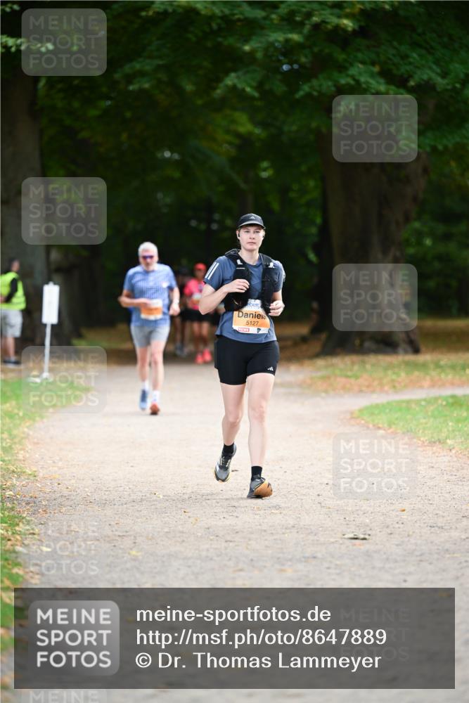 31.08.2025 - 21. Blankeneser Heldenlauf Dr. Thomas Lammeyer http://msf.ph/oto/8647889 31.08.2025 11:22:57 Laufen 5127 meine-sportfotos.de