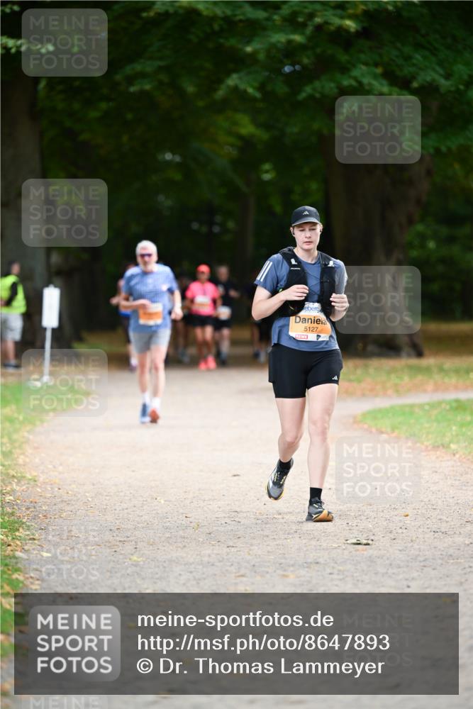 31.08.2025 - 21. Blankeneser Heldenlauf Dr. Thomas Lammeyer http://msf.ph/oto/8647893 31.08.2025 11:22:58 Laufen 5127 meine-sportfotos.de