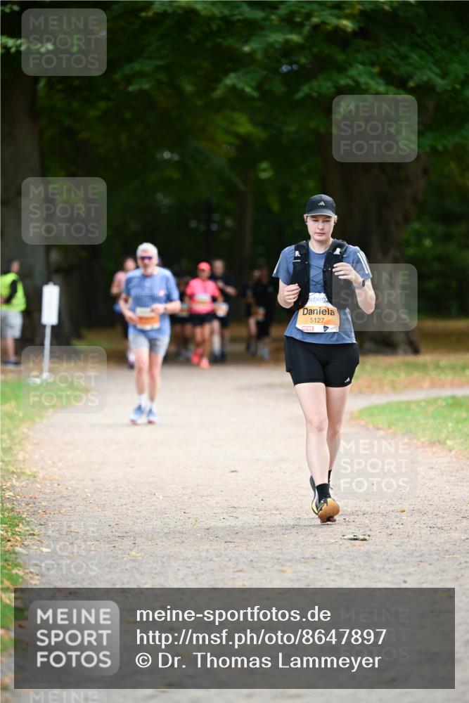 31.08.2025 - 21. Blankeneser Heldenlauf Dr. Thomas Lammeyer http://msf.ph/oto/8647897 31.08.2025 11:22:58 Laufen 5127 meine-sportfotos.de