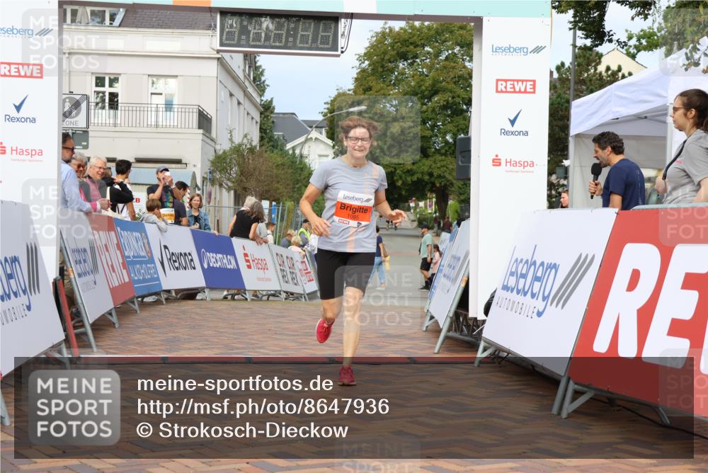 31.08.2025 - 21. Blankeneser Heldenlauf Strokosch-Dieckow http://msf.ph/oto/8647936 31.08.2025 09:48:16 Ziel 1095 meine-sportfotos.de