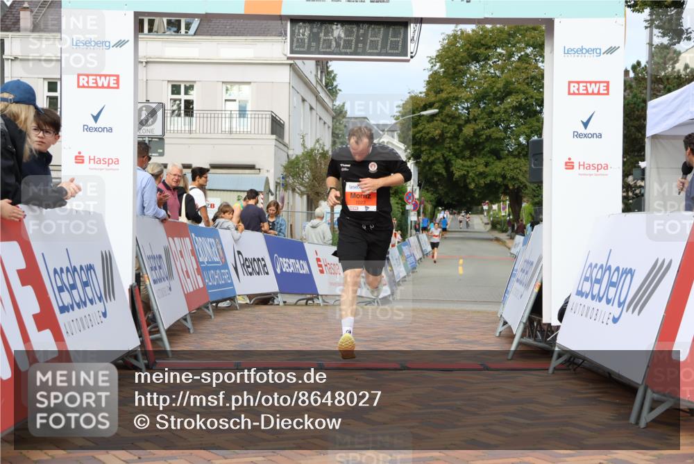 31.08.2025 - 21. Blankeneser Heldenlauf Strokosch-Dieckow http://msf.ph/oto/8648027 31.08.2025 09:48:04 Ziel 1094, 1023 meine-sportfotos.de