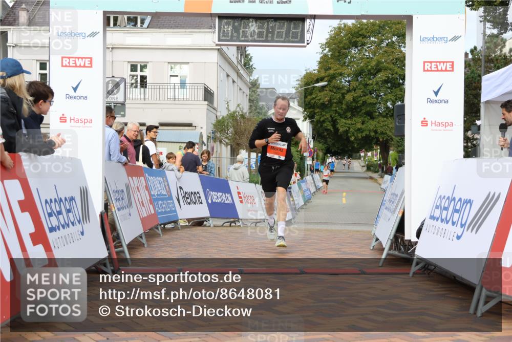 31.08.2025 - 21. Blankeneser Heldenlauf Strokosch-Dieckow http://msf.ph/oto/8648081 31.08.2025 09:48:04 Ziel 1094, 1023 meine-sportfotos.de