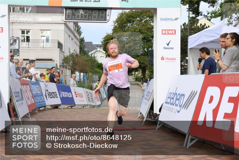 31.08.2025 - 21. Blankeneser Heldenlauf Strokosch-Dieckow http://msf.ph/oto/8648125 31.08.2025 09:47:56 Ziel 1086, 1094 meine-sportfotos.de
