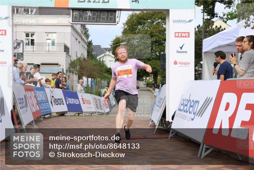 31.08.2025 - 21. Blankeneser Heldenlauf Strokosch-Dieckow http://msf.ph/oto/8648133 31.08.2025 09:47:56 Ziel 1086, 1094 meine-sportfotos.de