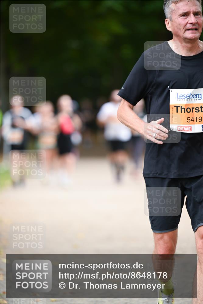 31.08.2025 - 21. Blankeneser Heldenlauf Dr. Thomas Lammeyer http://msf.ph/oto/8648178 31.08.2025 11:23:45 Laufen 5419 meine-sportfotos.de