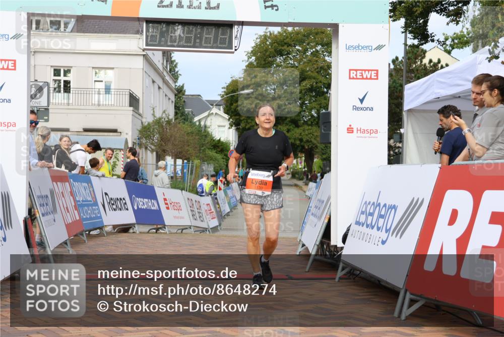 31.08.2025 - 21. Blankeneser Heldenlauf Strokosch-Dieckow http://msf.ph/oto/8648274 31.08.2025 09:47:40 Ziel 1149, 1004, 1132, 1142 meine-sportfotos.de