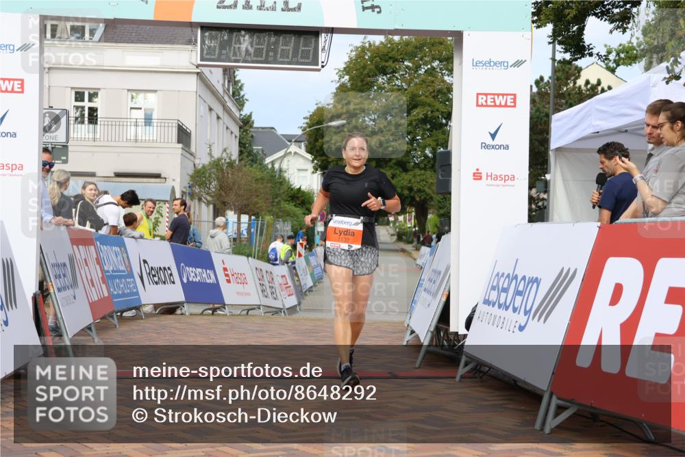 31.08.2025 - 21. Blankeneser Heldenlauf Strokosch-Dieckow http://msf.ph/oto/8648292 31.08.2025 09:47:40 Ziel 1149, 1004, 1132, 1142 meine-sportfotos.de