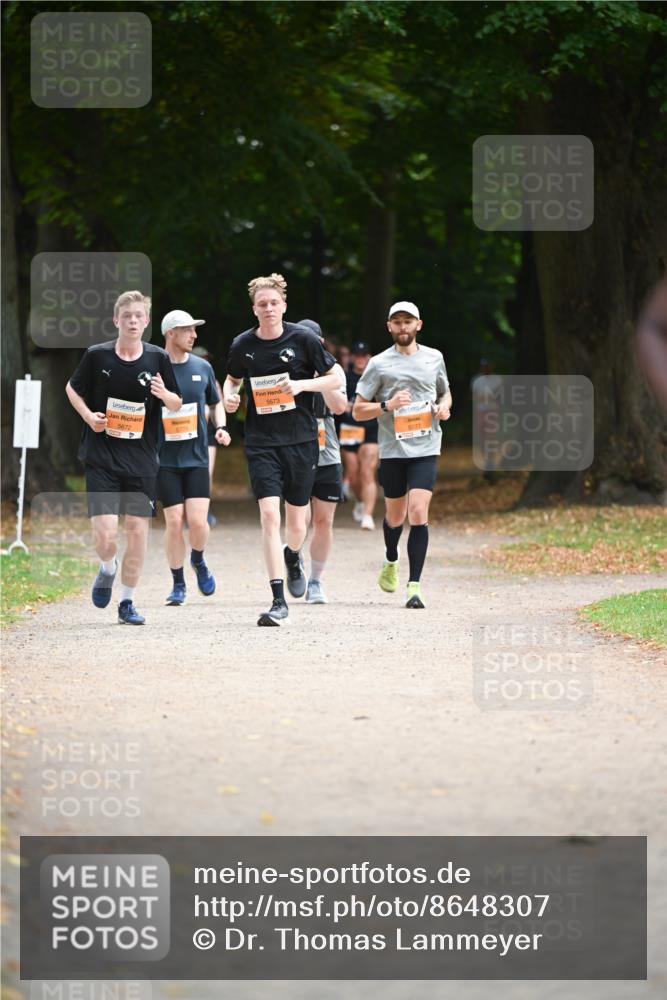 31.08.2025 - 21. Blankeneser Heldenlauf Dr. Thomas Lammeyer http://msf.ph/oto/8648307 31.08.2025 11:24:00 Laufen 5672, 5673, 5777 meine-sportfotos.de