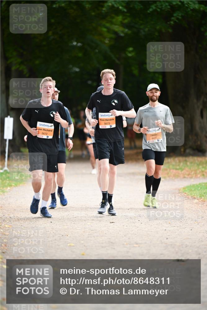 31.08.2025 - 21. Blankeneser Heldenlauf Dr. Thomas Lammeyer http://msf.ph/oto/8648311 31.08.2025 11:24:04 Laufen 5672, 5673, 5777 meine-sportfotos.de