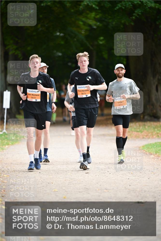 31.08.2025 - 21. Blankeneser Heldenlauf Dr. Thomas Lammeyer http://msf.ph/oto/8648312 31.08.2025 11:24:04 Laufen 5672, 5673, 5777 meine-sportfotos.de