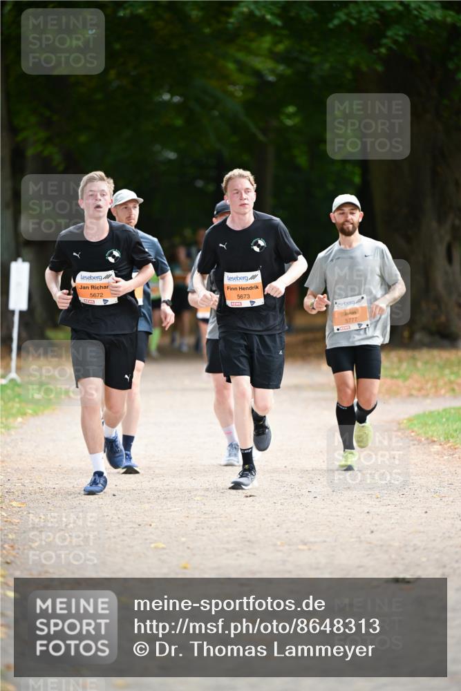 31.08.2025 - 21. Blankeneser Heldenlauf Dr. Thomas Lammeyer http://msf.ph/oto/8648313 31.08.2025 11:24:04 Laufen 5672, 5673, 5777 meine-sportfotos.de