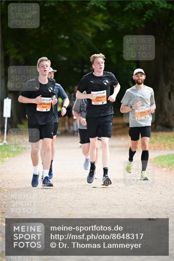 31.08.2025 - 21. Blankeneser Heldenlauf Dr. Thomas Lammeyer http://msf.ph/oto/8648317 31.08.2025 11:24:04 Laufen 5672, 5673, 5777 meine-sportfotos.de