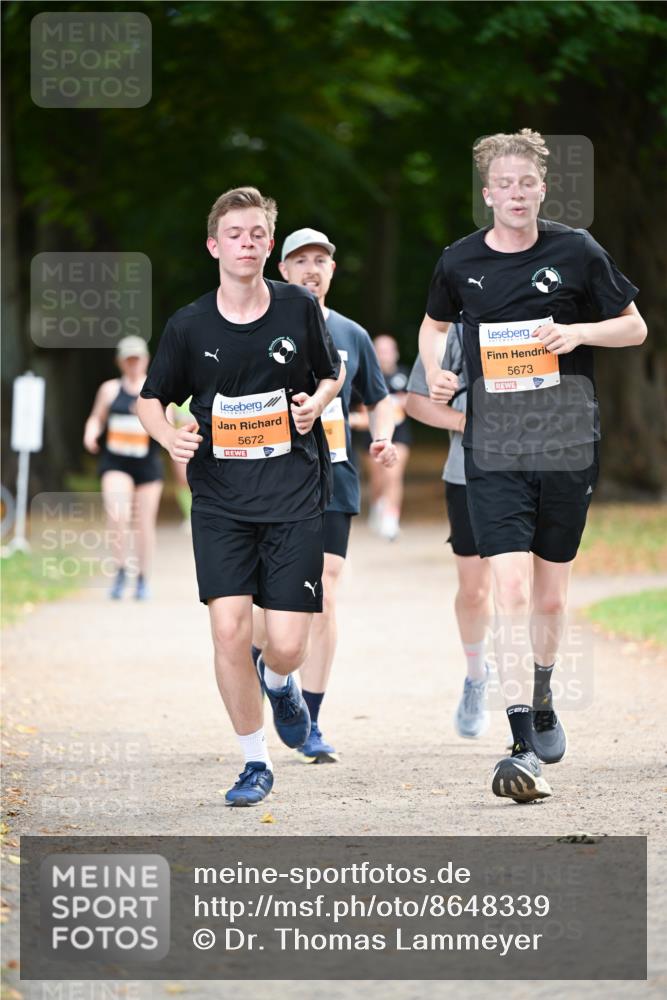 31.08.2025 - 21. Blankeneser Heldenlauf Dr. Thomas Lammeyer http://msf.ph/oto/8648339 31.08.2025 11:24:06 Laufen 5672, 5673 meine-sportfotos.de