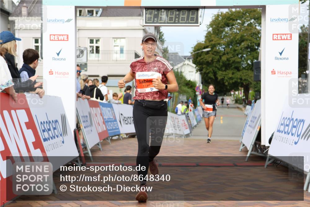 31.08.2025 - 21. Blankeneser Heldenlauf Strokosch-Dieckow http://msf.ph/oto/8648340 31.08.2025 09:47:37 Ziel 1149, 1004, 1132, 1142 meine-sportfotos.de