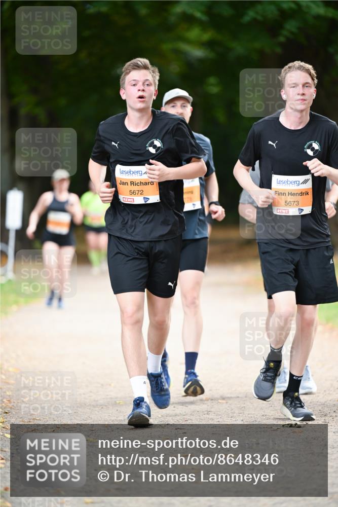 31.08.2025 - 21. Blankeneser Heldenlauf Dr. Thomas Lammeyer http://msf.ph/oto/8648346 31.08.2025 11:24:07 Laufen 5672, 5673 meine-sportfotos.de