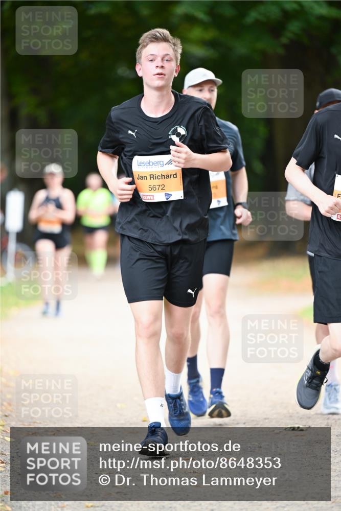 31.08.2025 - 21. Blankeneser Heldenlauf Dr. Thomas Lammeyer http://msf.ph/oto/8648353 31.08.2025 11:24:08 Laufen 5672 meine-sportfotos.de