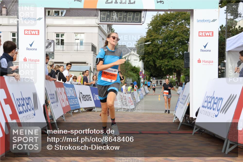 31.08.2025 - 21. Blankeneser Heldenlauf Strokosch-Dieckow http://msf.ph/oto/8648406 31.08.2025 09:47:35 Ziel 1149, 1004, 1132, 1142 meine-sportfotos.de