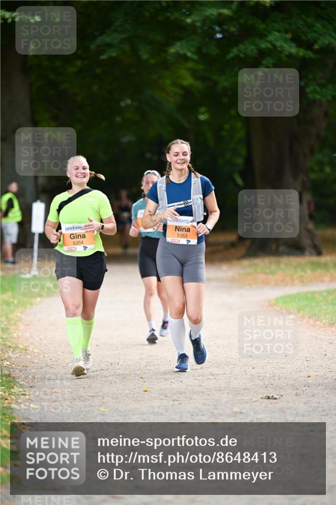31.08.2025 - 21. Blankeneser Heldenlauf Dr. Thomas Lammeyer http://msf.ph/oto/8648413 31.08.2025 11:24:19 Laufen 5354, 5353 meine-sportfotos.de