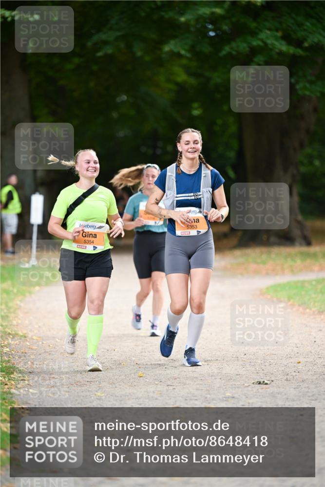 31.08.2025 - 21. Blankeneser Heldenlauf Dr. Thomas Lammeyer http://msf.ph/oto/8648418 31.08.2025 11:24:20 Laufen 5353, 5354 meine-sportfotos.de